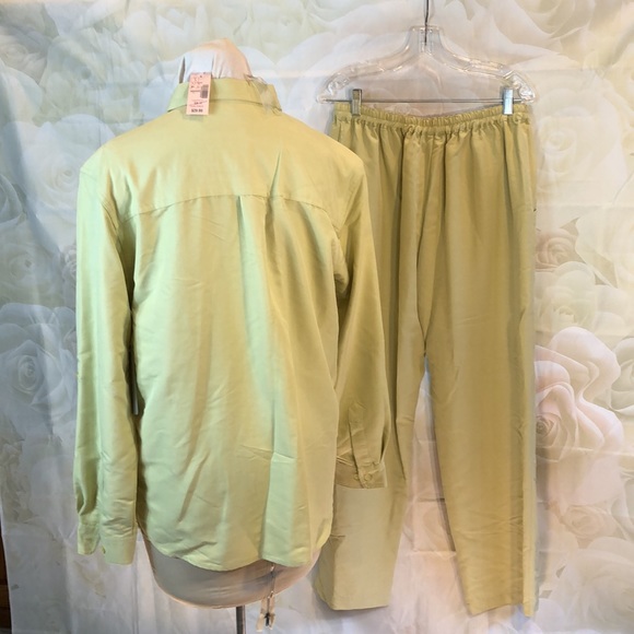 NWT Dana Gibson Leisure Pant Suit Button up Top Drawstring Waist Pants Large - Picture 3 of 12